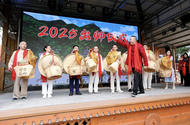 出師儀式。黃東華攝